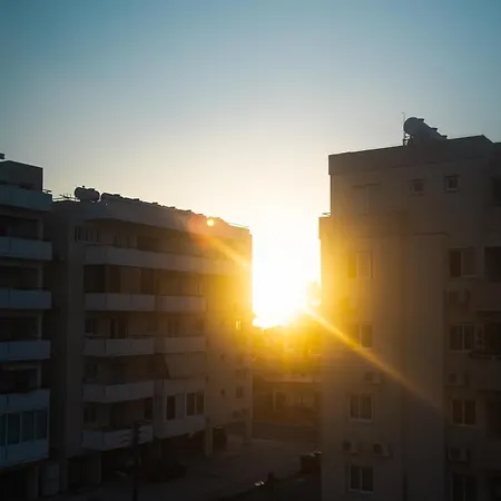 Maestro Sunrise View Apartment Larnaca