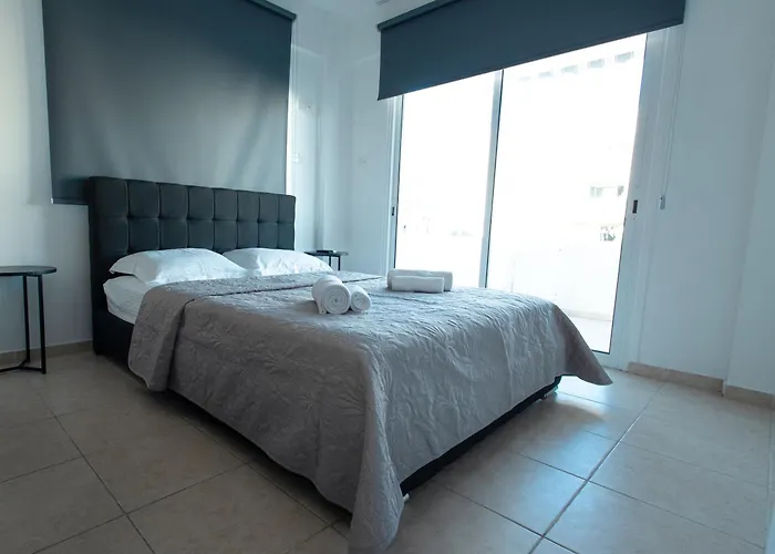 Maestro Sunrise View